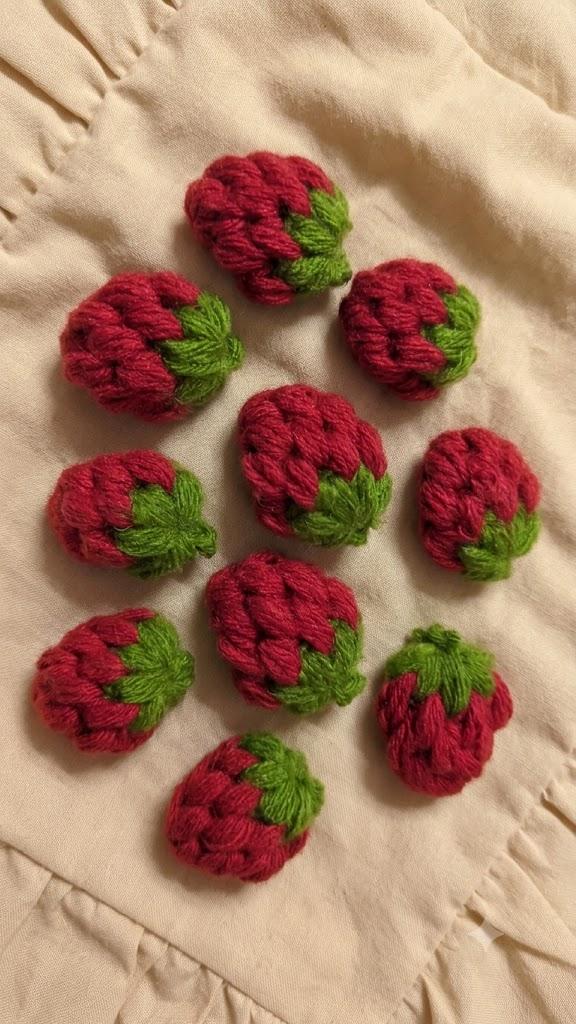 Strawberry Clip
